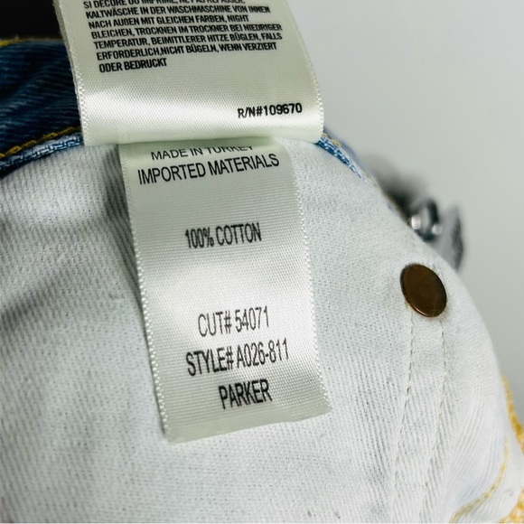 AGOLDE Parker Vintage Cut Off Short in swapmeet Light Blue Jean Shorts size 27 - Picture 8 of 9